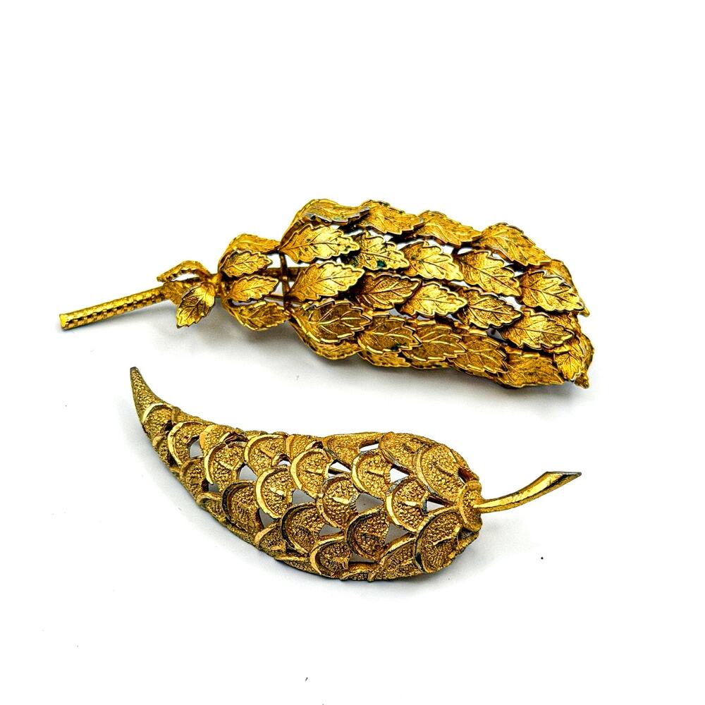 2 Vintage Gold Tone Nature Brooches Openwork Pinecone Leaf Pins Fall